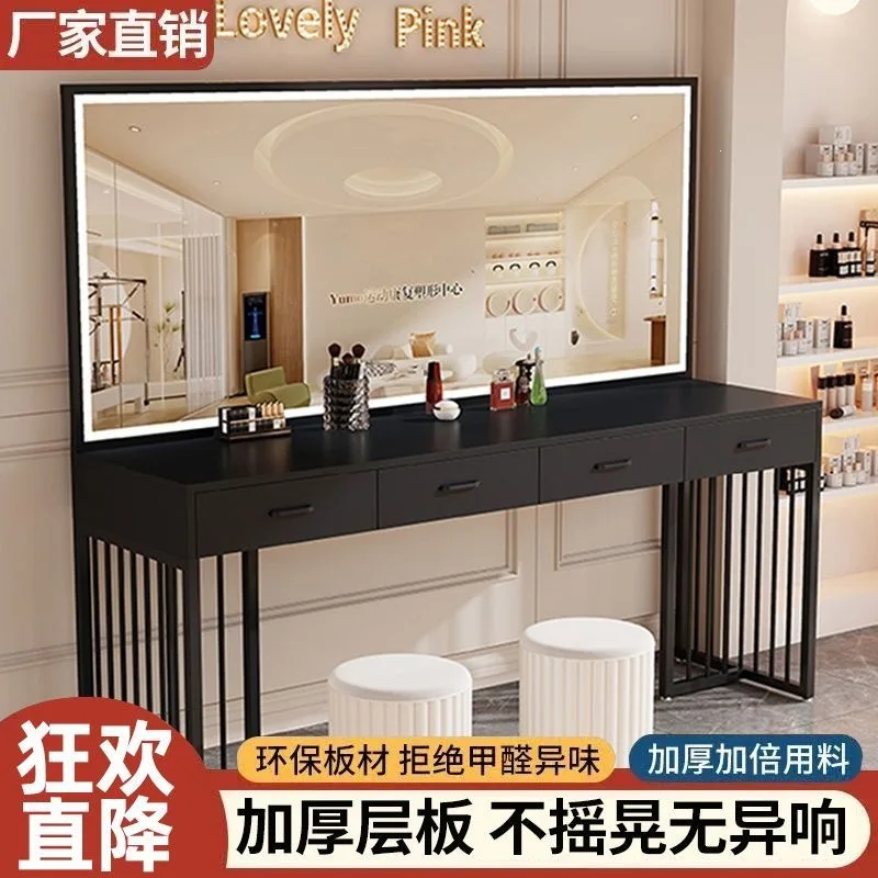 Moderne studio kaptafel met la - Beauty And Makeup Studio recensie en prijs