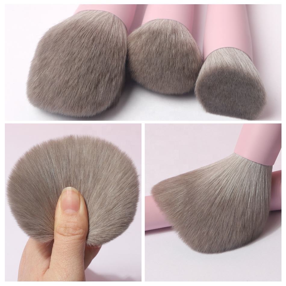 Roze make-upborstelset Synthet - Beauty Makeup Products recensie en prijs