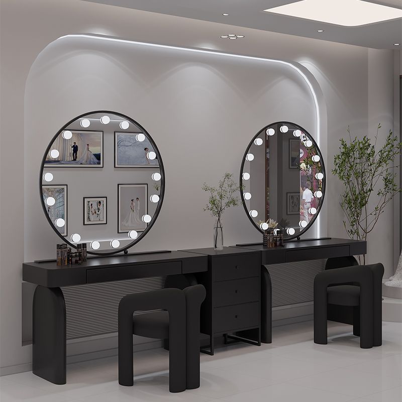 Kaptafel met lamp, make-uptafe - Beauty And Makeup Studio recensie en prijs