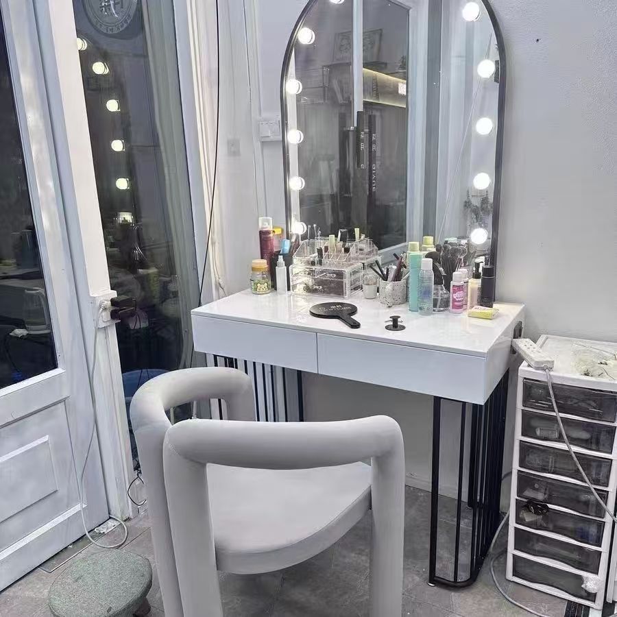 Scandinavische stijl shadow st - Beauty And Makeup Studio recensie en prijs